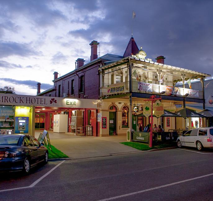 The Shamrock Hotel Echuca Exterior photo